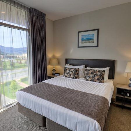 Ramada Suites By Wyndham Queenstown Remarkables Park Экстерьер фото