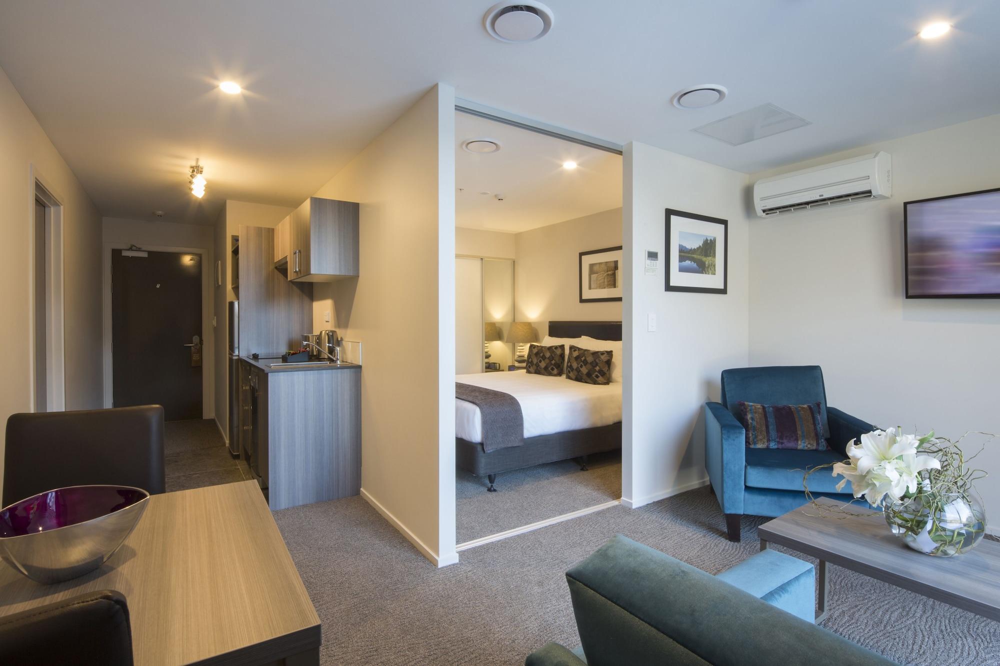 Ramada Suites By Wyndham Queenstown Remarkables Park Экстерьер фото