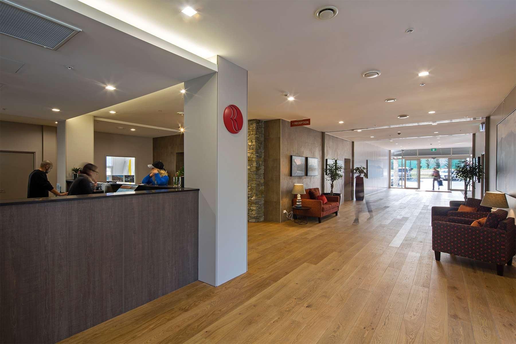 Ramada Suites By Wyndham Queenstown Remarkables Park Экстерьер фото