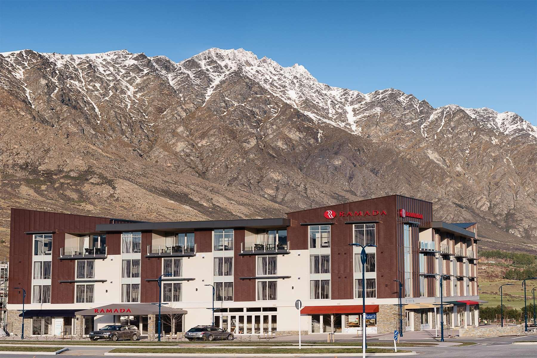 Ramada Suites By Wyndham Queenstown Remarkables Park Экстерьер фото