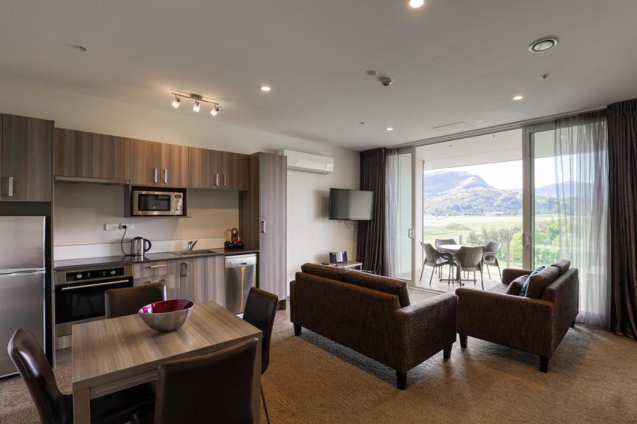 Ramada Suites By Wyndham Queenstown Remarkables Park Экстерьер фото